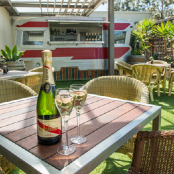 Republica Courtyard Verendah outdoor dining outside nature st. kilda beach republica